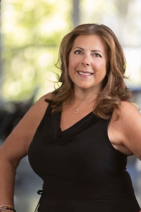 Joanne Del Tufo, stylist at Vanity Salon